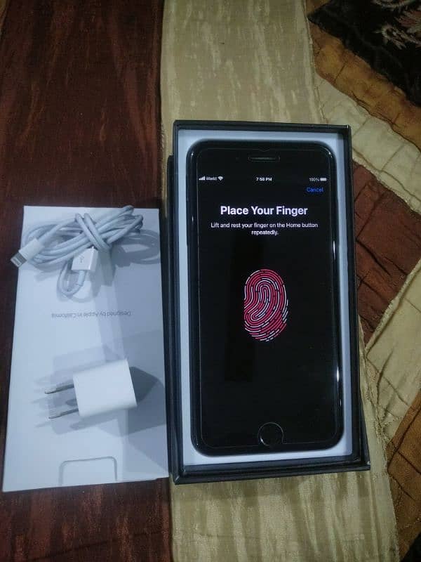 iphone 7 plus 128gb PTA approved All ok 4