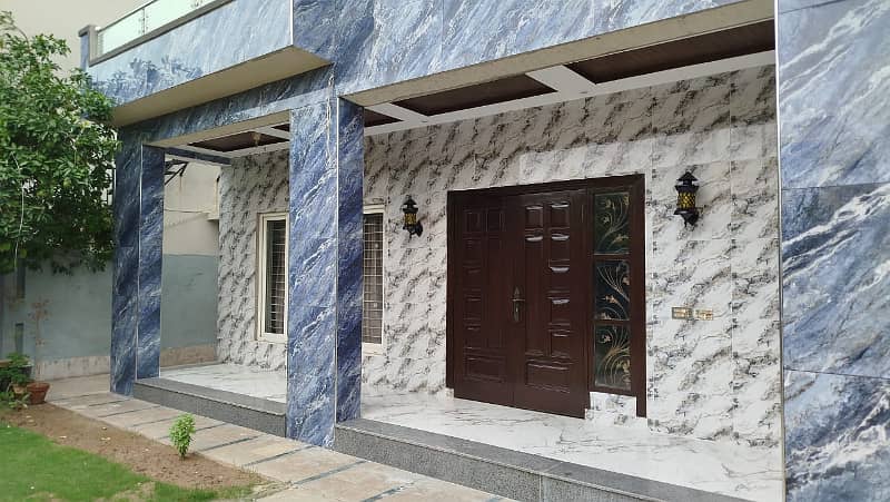 One Kanal House Furnished House in Bahria Town Lahore 2