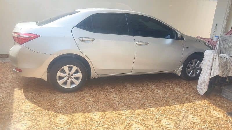 Toyota Corolla Altis 2017 1