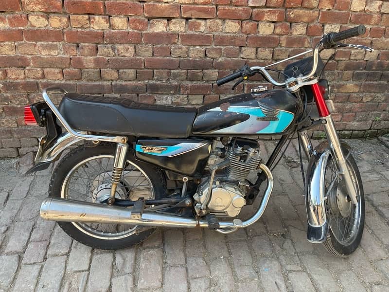 Honda 125 2011 Model CG-125 1