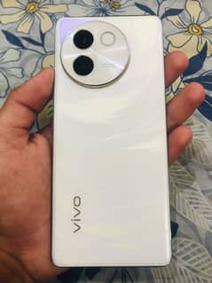 vivo v30e days yous with box