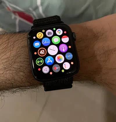 Apple watch series 4 44mm black hotsell