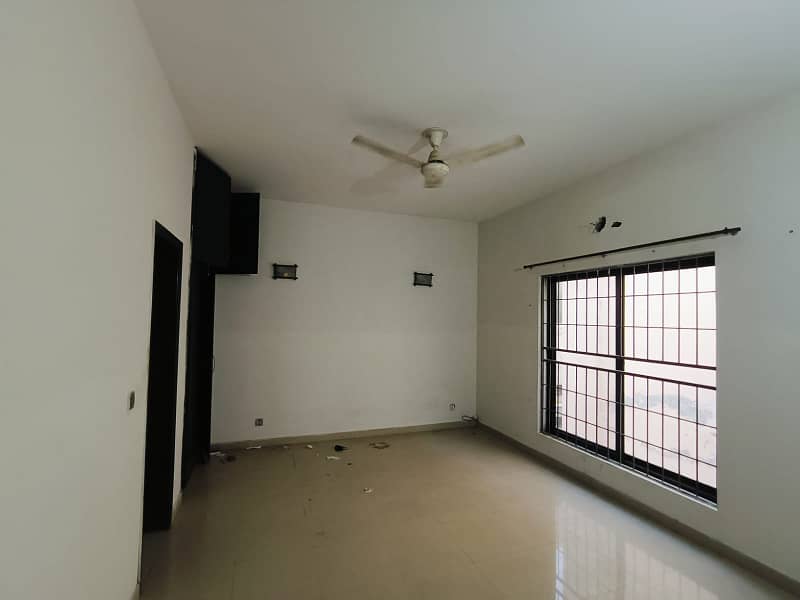 Ten Marla Full House Available For Rent in DHA Lahore Cantt 0