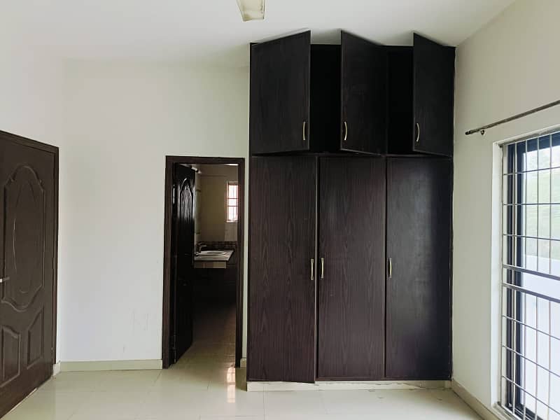 Ten Marla Full House Available For Rent in DHA Lahore Cantt 1