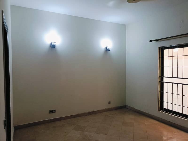 Ten Marla Full House Available For Rent in DHA Lahore Cantt 8