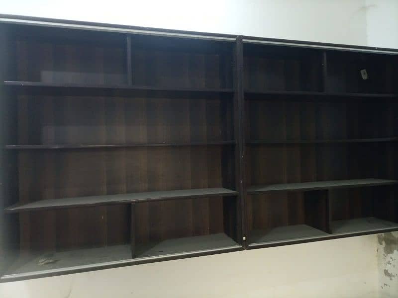 Book shelves with sliding glass 1