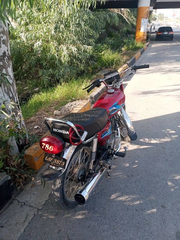 Honda 125 for sale condition 10by8 2