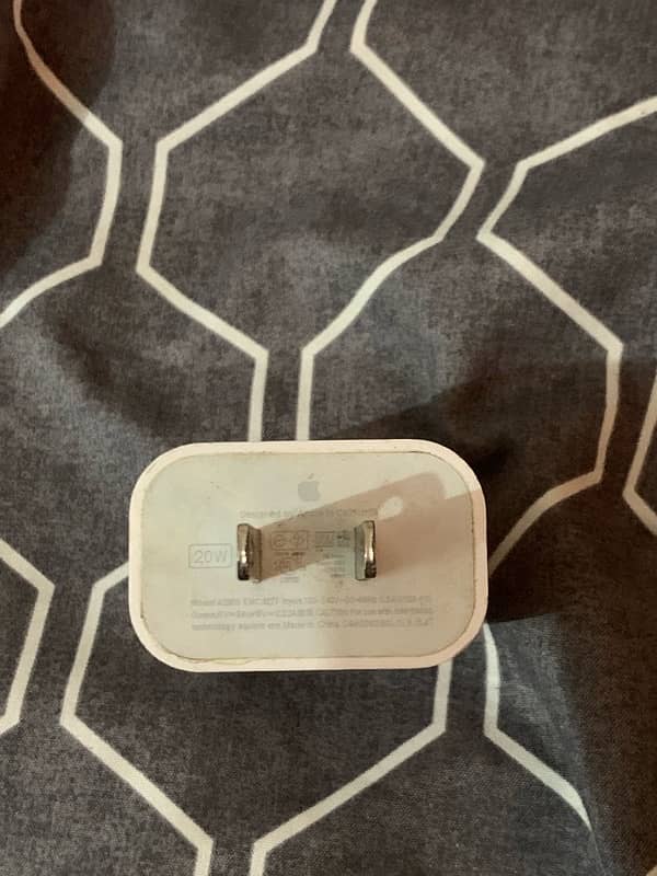 iphone 16pro charger with cable 1