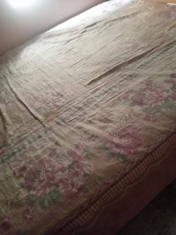 bed mettrs dressing or allamri3 door 5