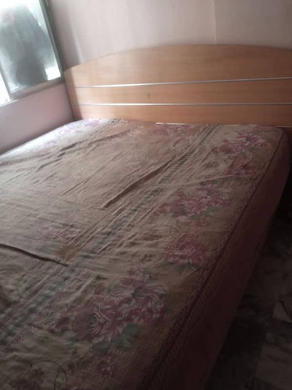 bed mettrs dressing or allamri3 door 6