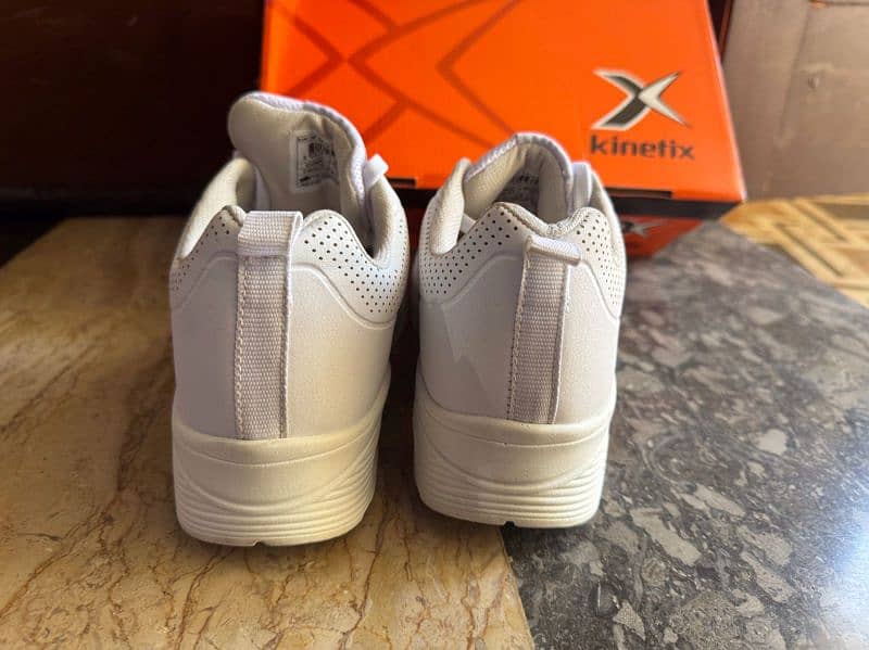 brend new kinetix white shoes size 8 number imported from Qatar 3