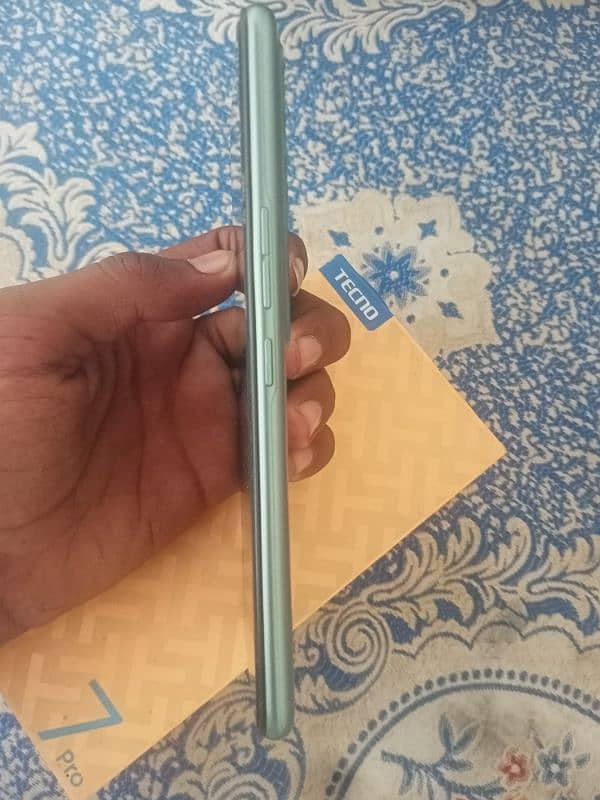 Tecno spark 7 pro excellent mobile 6