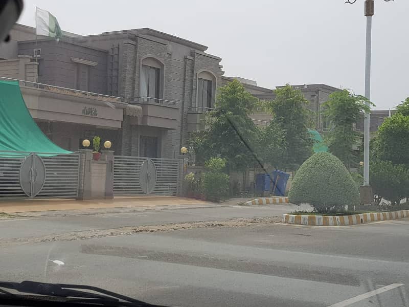 7 Marla Corner+Facing Park Plot Available for Sale in  Dream Gardens  Lahore. 9