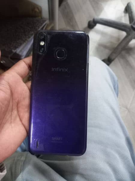 infinix smart 4 2/32 gb 3