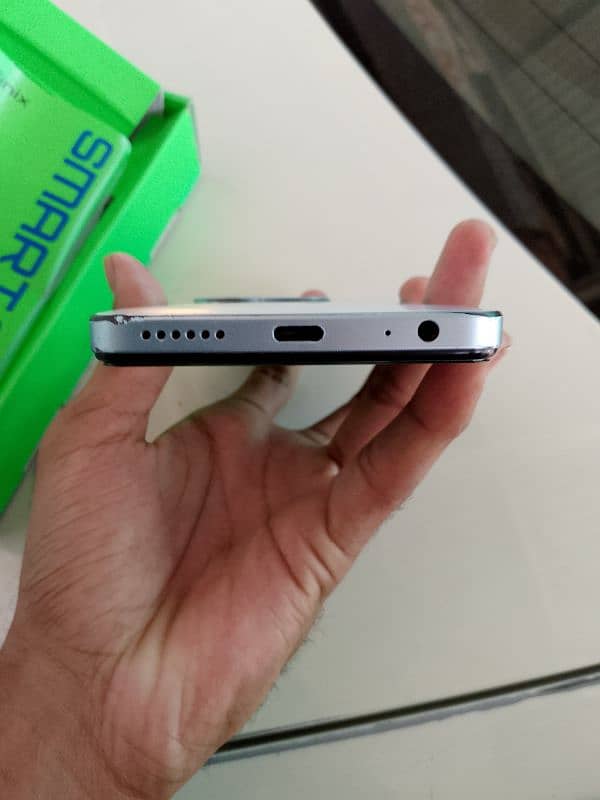 Infinix Smart 8 pro 4