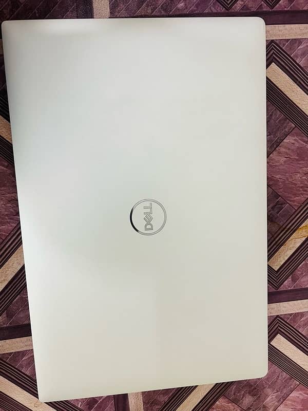 Dell Precision 5540 i7-9th gen 3