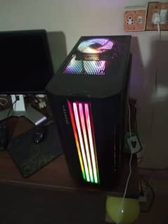 Custom PC build: i7th 4Gen with dual GPs, 16gb RAM and Thunder casing