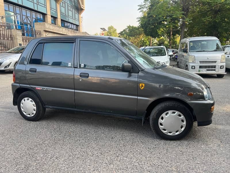 Daihatsu Cuore 2006 9