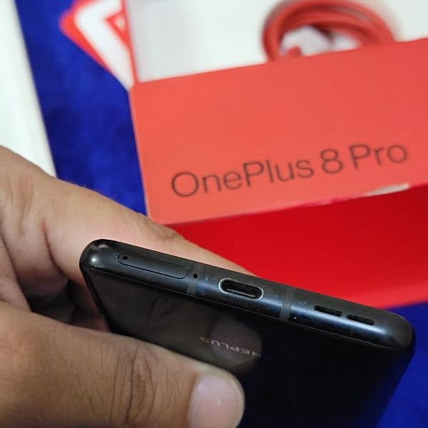 OnePlus 8 Pro 12/256 in mint condition 6