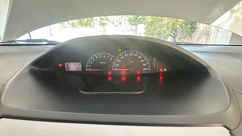 Toyota Belta 2007 14