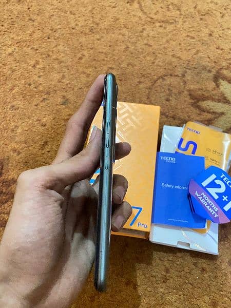 Tecno spark 7pro 4/64 with box seal pack & warranty card 2