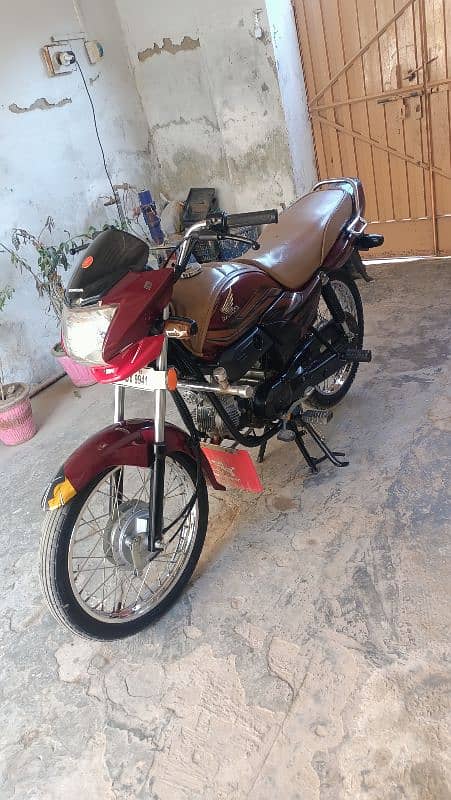 cd 100 Honda 2022 modal 10