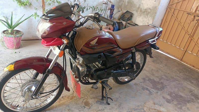 cd 100 Honda 2022 modal 12