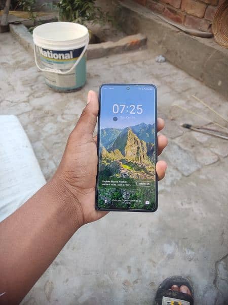 Tecno camon 20 all geniun condition 10 by 10 just dote in front screen 7