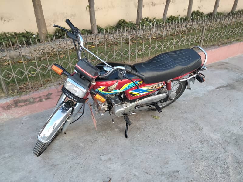 Honda CD 70 2021 3