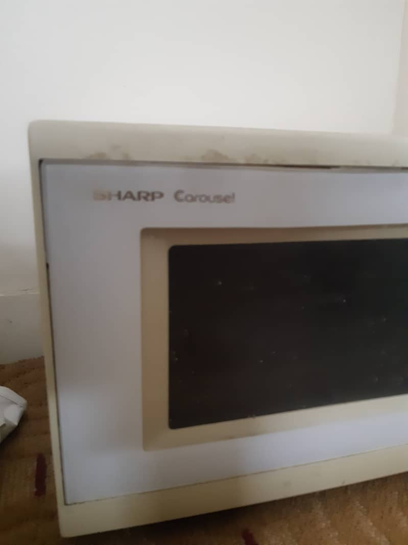 MICROWAVE OVEN - SHARP Carousel 5