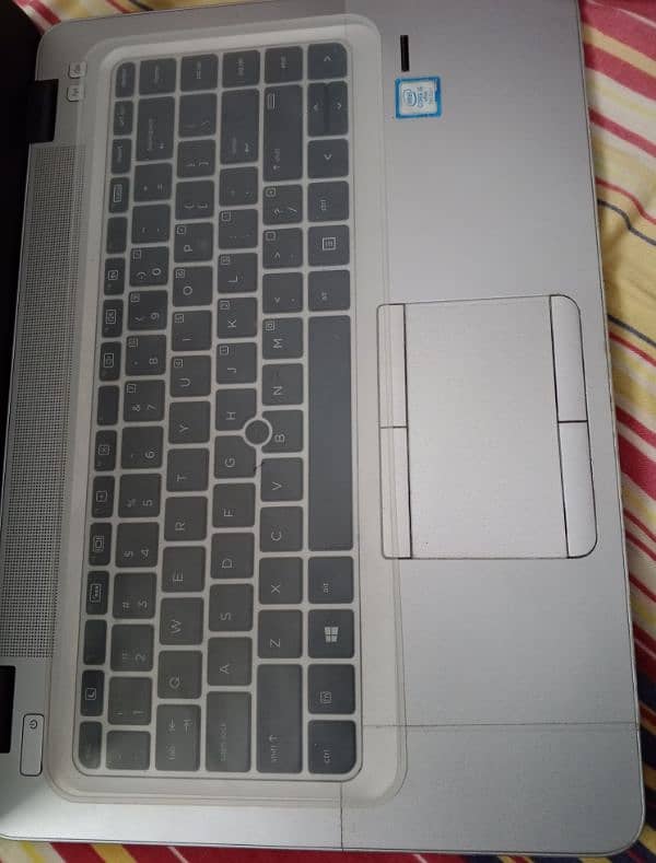 HP Elite Book 840 G4 1