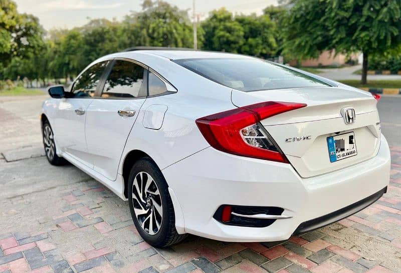 Honda Civic Oriel 2018 6