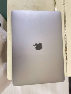 Macbook Pro 2017 - 13 inch - 256 gb SSD - 8 Gb Ram