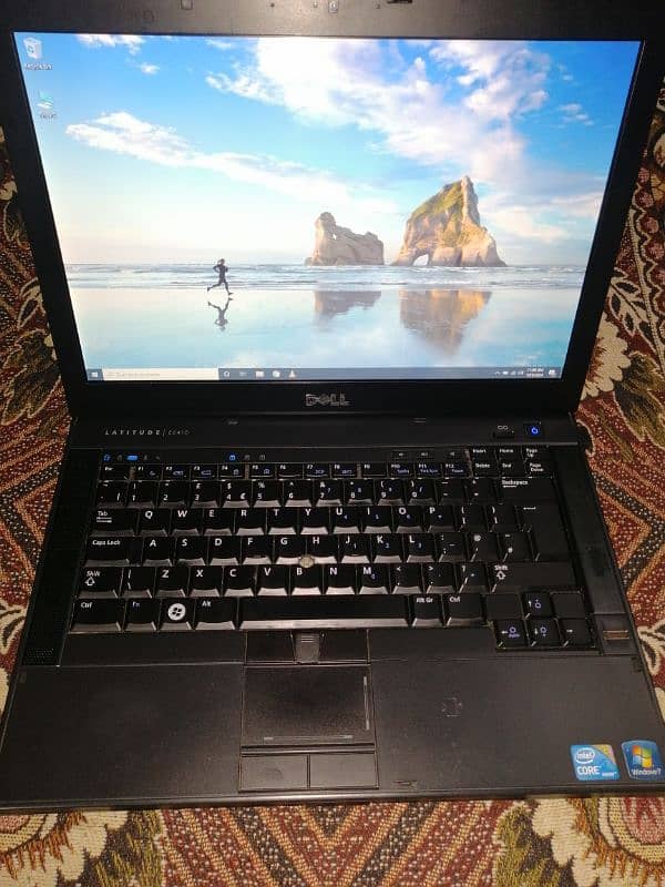 Core i5  4 Gb Ram 250 Gb  HDD &  2  Ghantay Bettery timing. 5