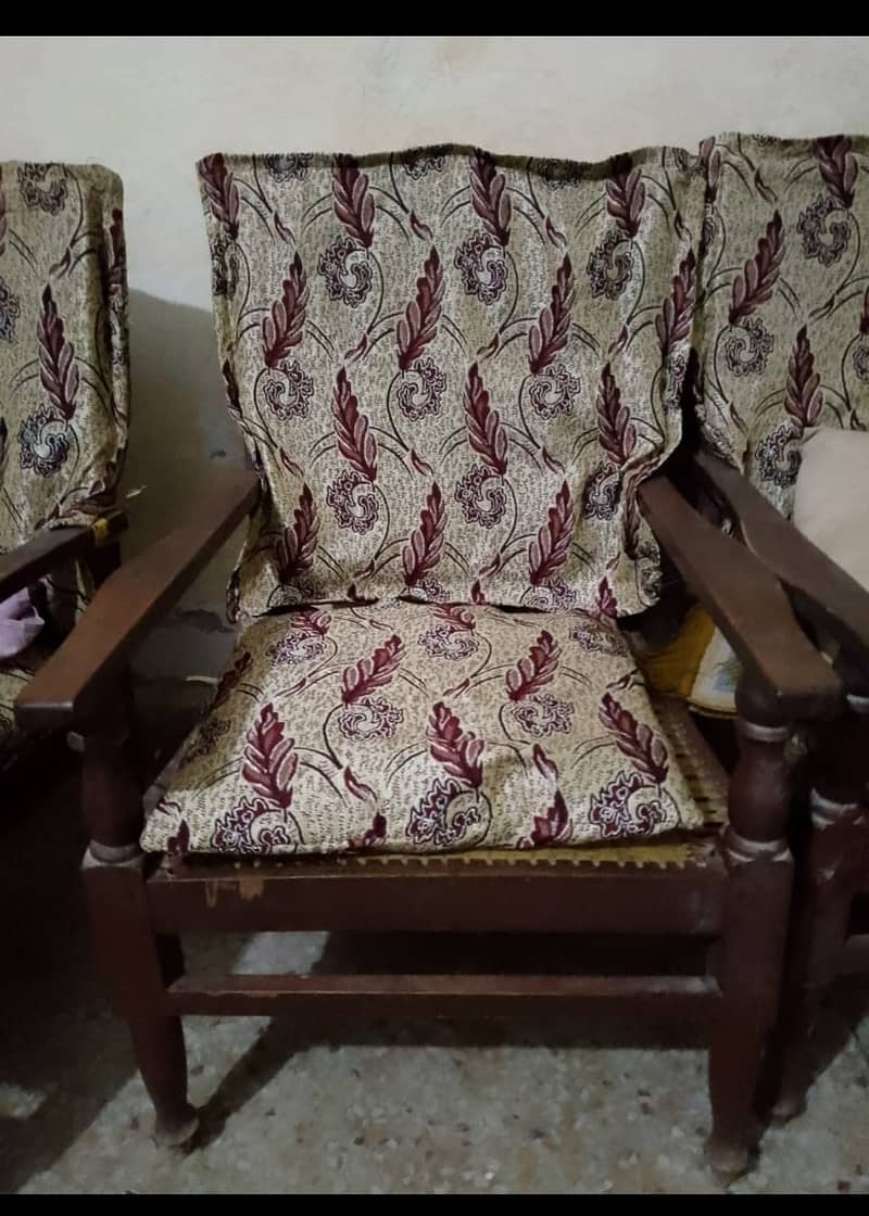 4 chair ha 3