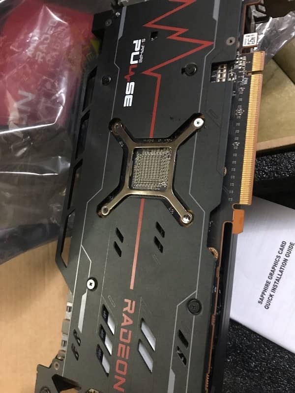 AMD Radeon Sapphire Pulse RX 6700 XT 12 GB GPU 4