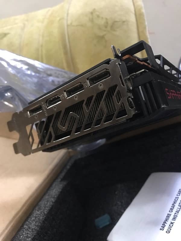 AMD Radeon Sapphire Pulse RX 6700 XT 12 GB GPU 5