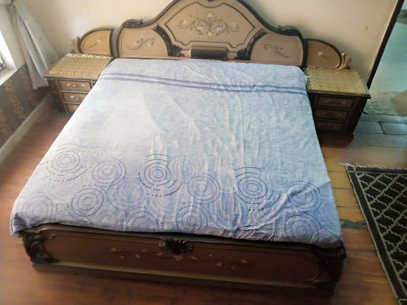 Full bed set without matress price 30k 4