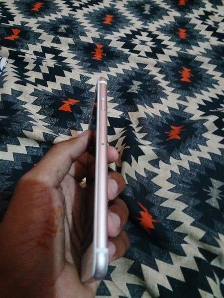 iphone 6s|Non PTA|64Gb|Rose Gold Colour 2