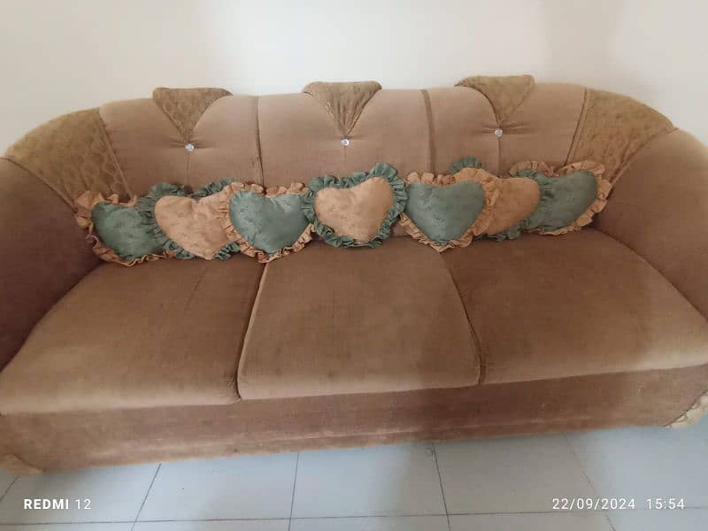 7 seater sofa very reasonable 1