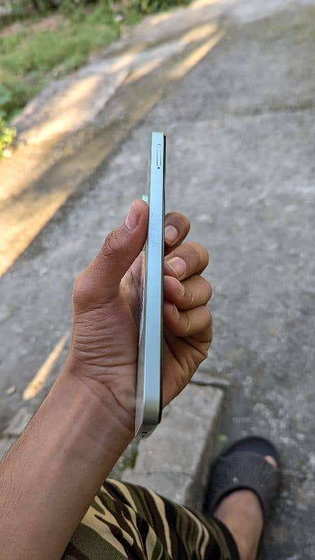 Redmi 13C 4/128 5