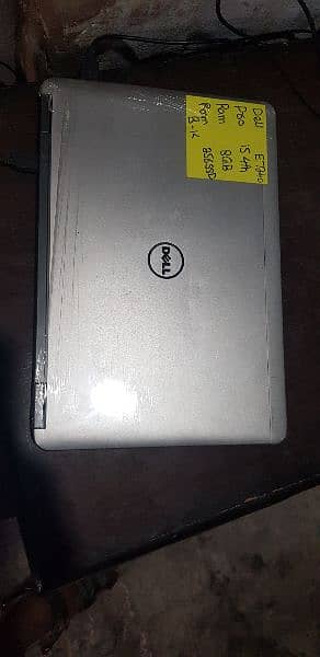 Dell Latitude e7240 0