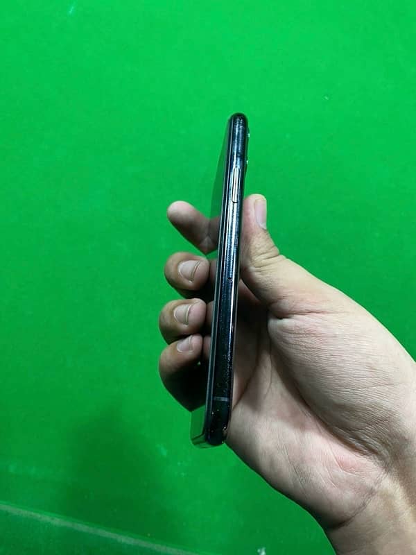 iphone 11 pro 64gb factory unlock 2