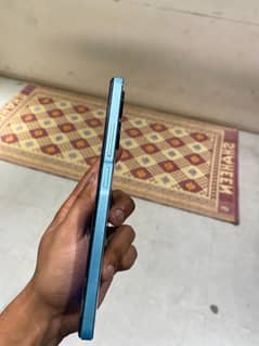 Infinix Hot 30. .  8/128