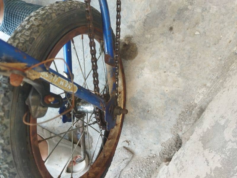 Cycle for sale condition 100/50 only tires and brakes are damaged 2