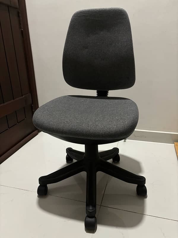 desk chair 1