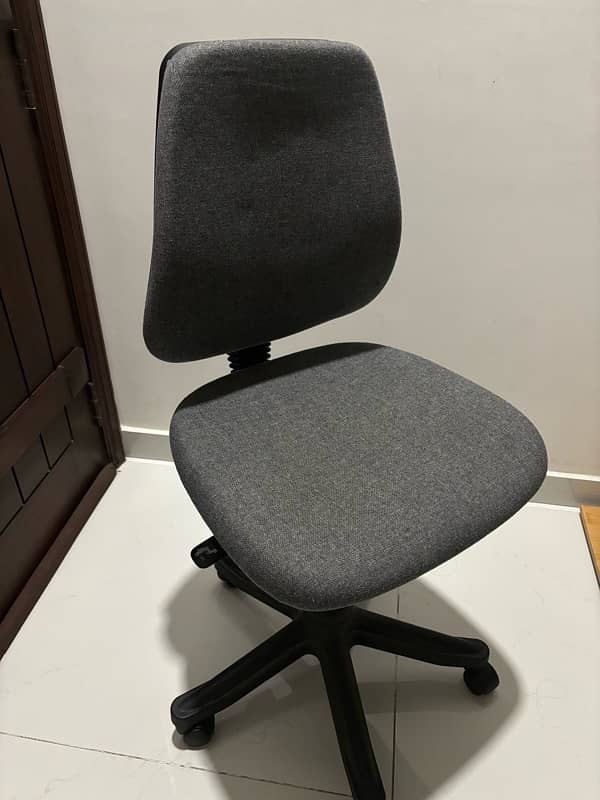 desk chair 3