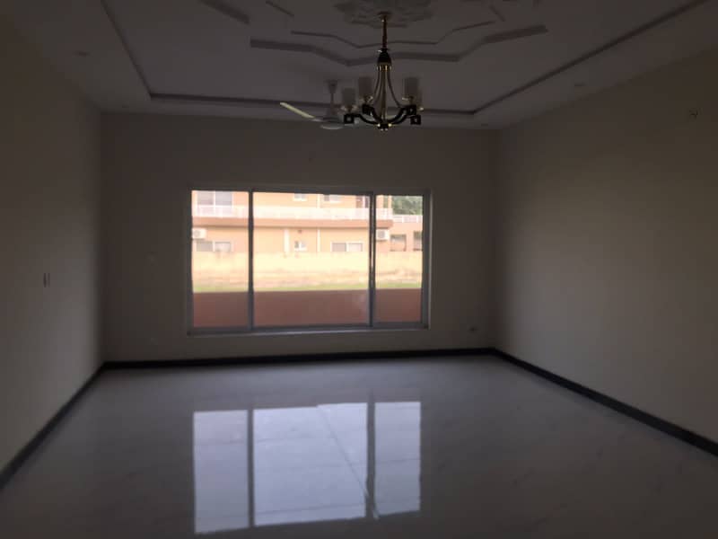 NEW KANAL HOUSE - SECTOR E - DHA 2 - FULL HOUSE FOR RENT 2