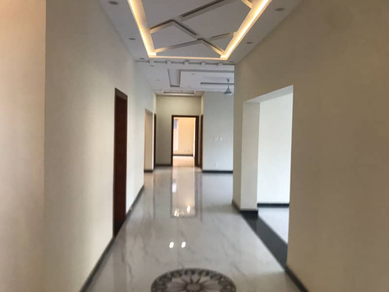 NEW KANAL HOUSE - SECTOR E - DHA 2 - FULL HOUSE FOR RENT 5