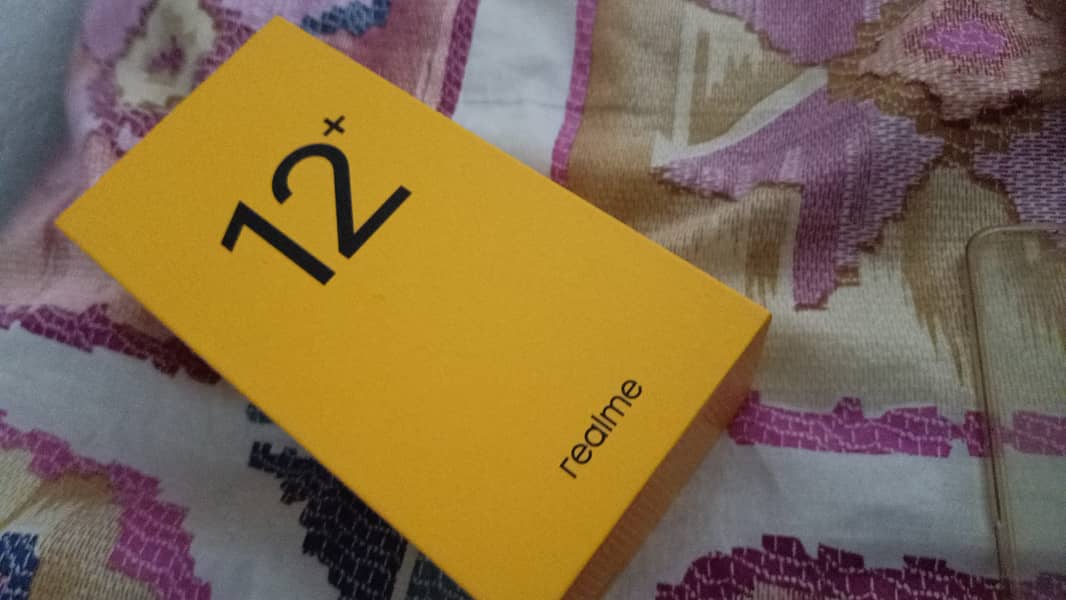 Realme 12plus5g 8/256 female ne use kiya 1